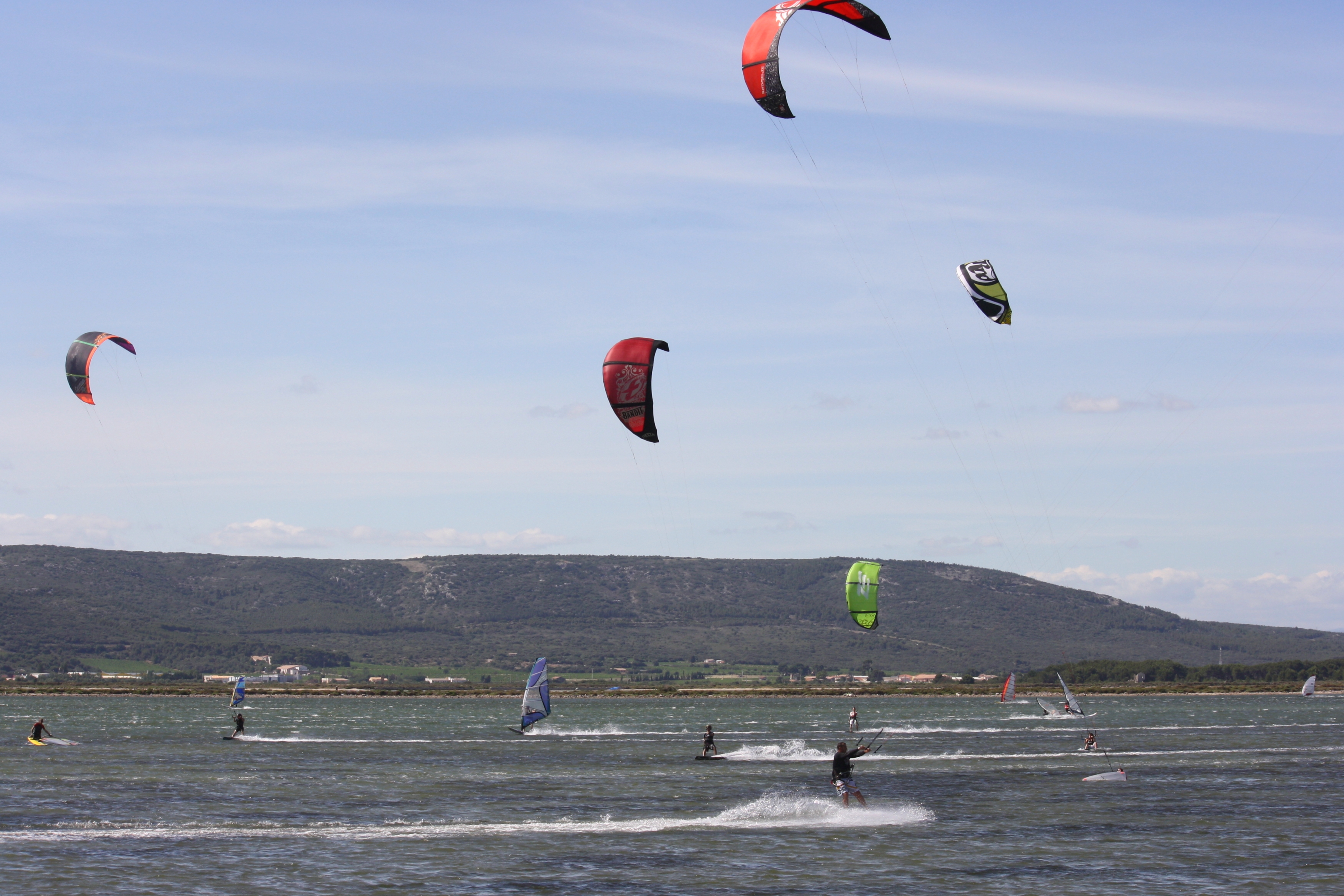 Kitesurf_etang_Ingril_-_Mathilde_Bavoillot