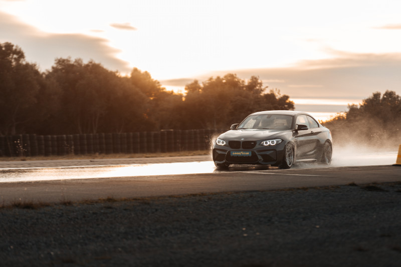 my Driving Experience BMW M2 grise