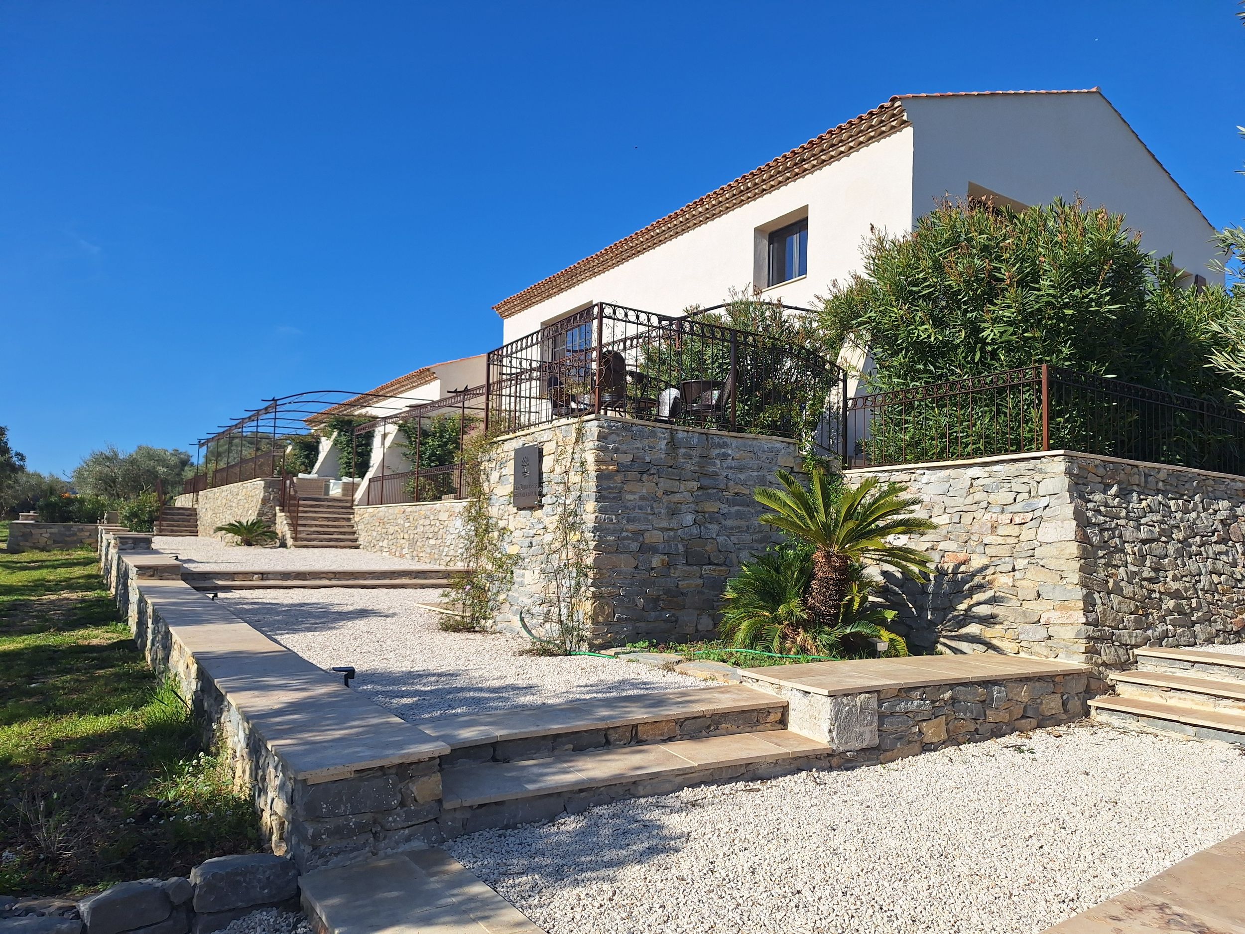 Gîte LAVANDE - LES TERRASSES DE L'OLIVERAIE_02