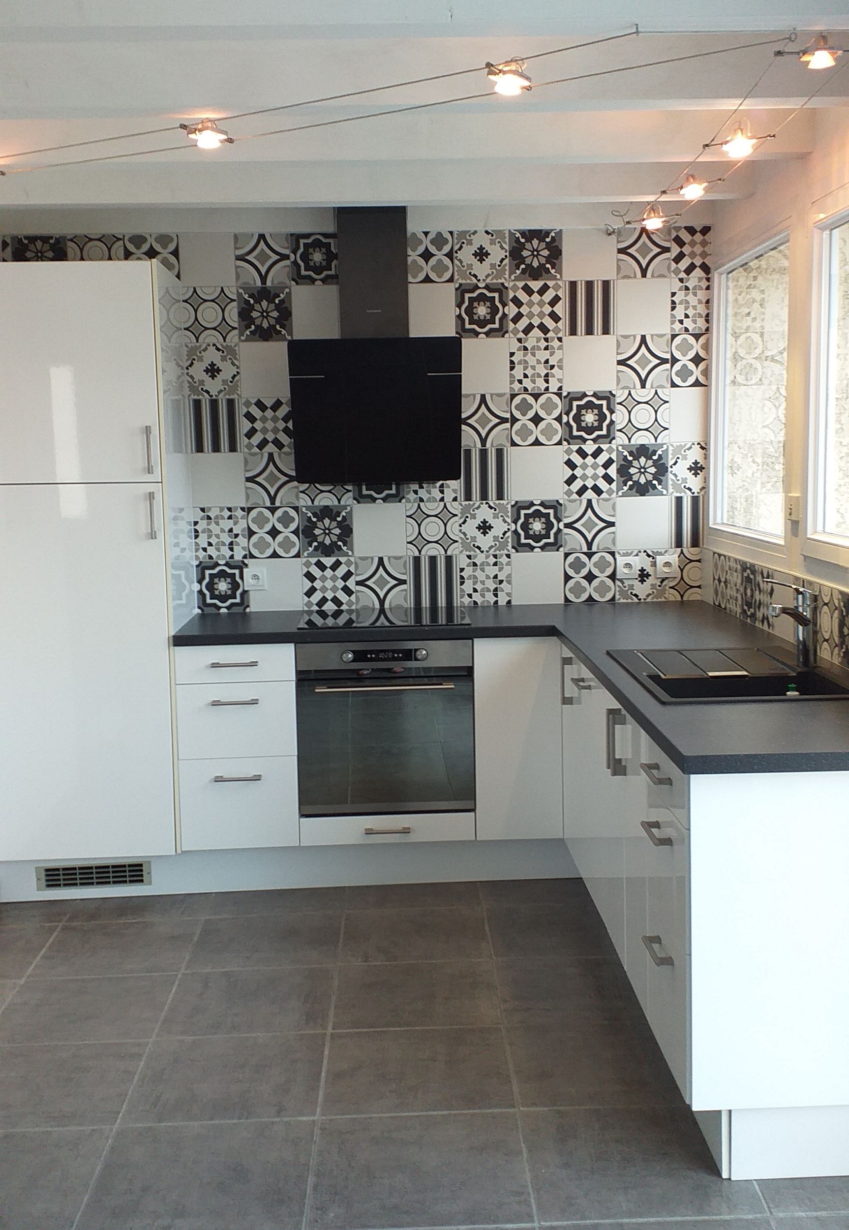 LOCATION FRONTIGNAN AVENUE VAUBAN BONAVENT SEBASTIEN (2)