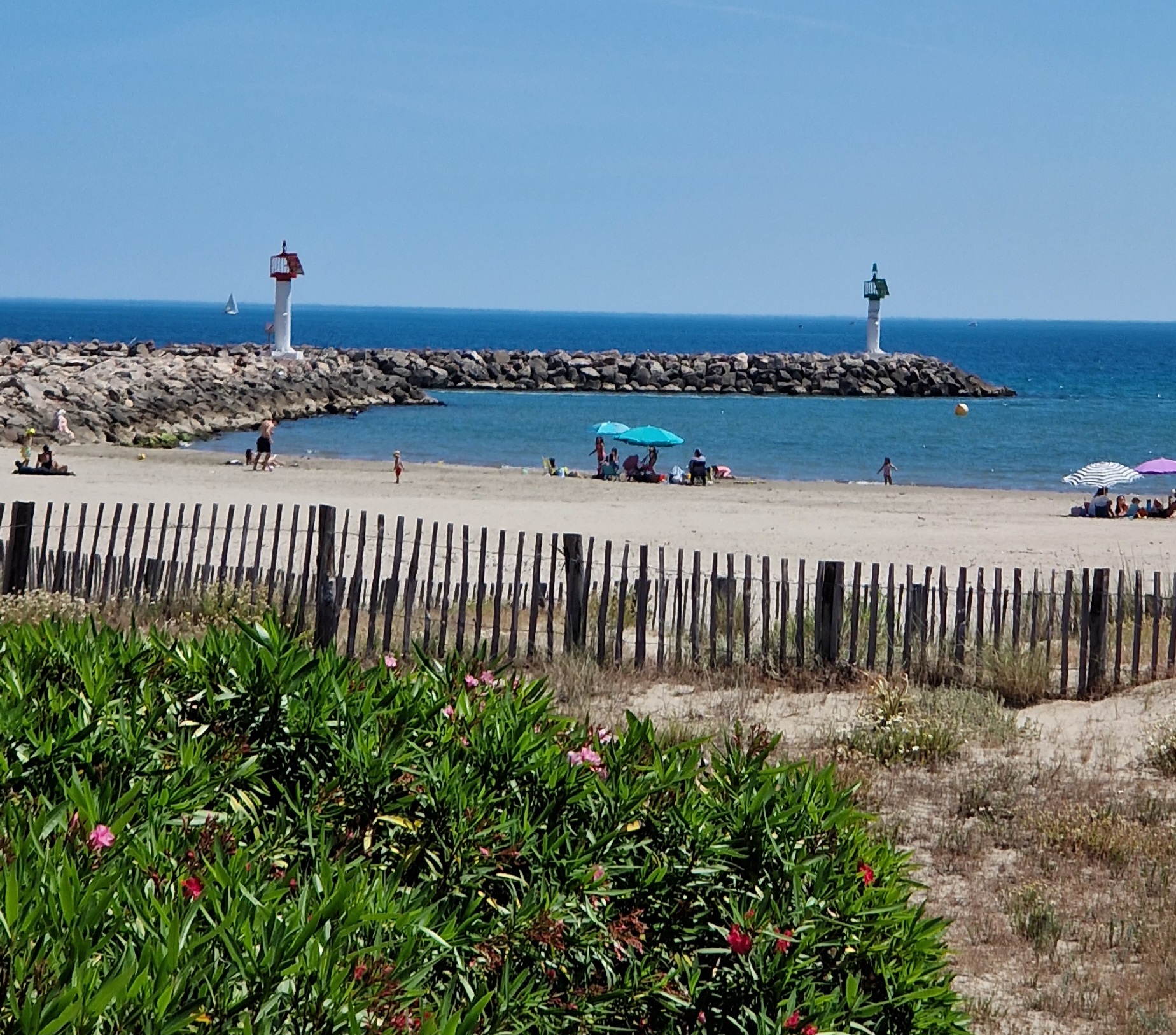 LOCATION FRONTIGNAN AVENUE VAUBAN BONAVENT SEBASTIEN (4)