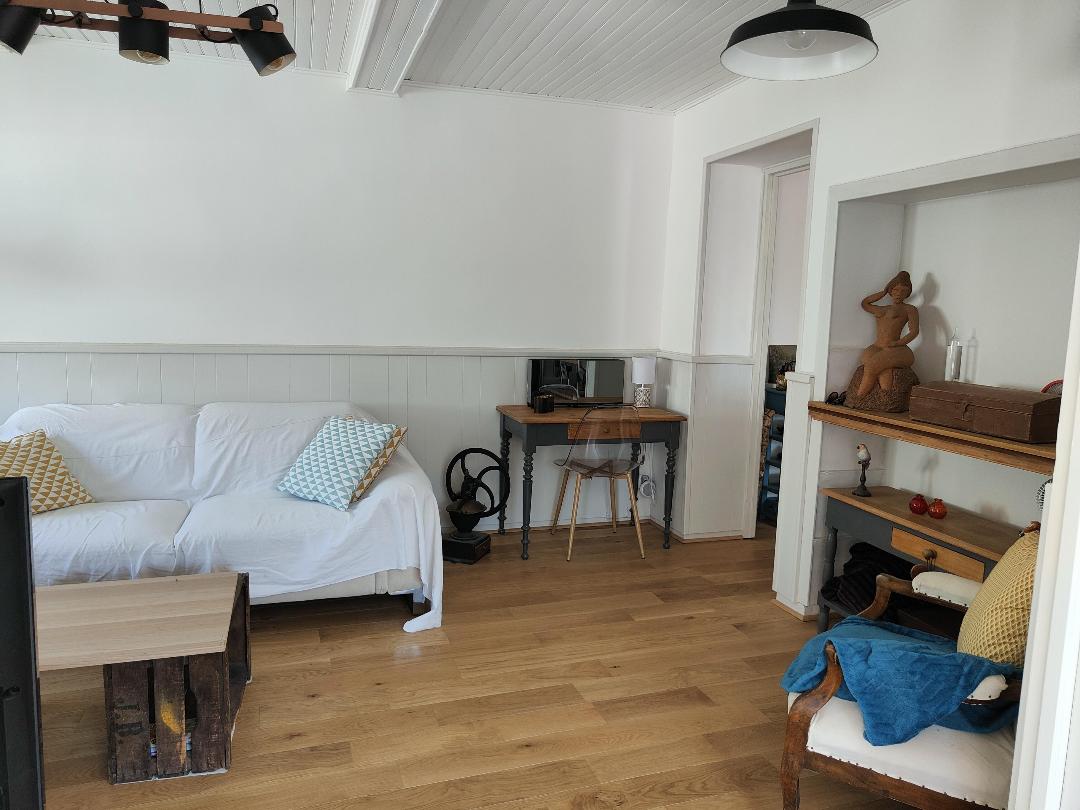 LOCATION FRONTIGNAN GUIRAUD CLAIRE (6)