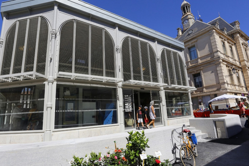 Marché_traditionnel_Halles_municipales_Frontignan_La_Peyrade