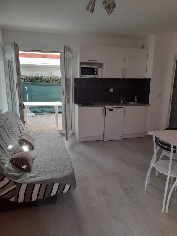 LOCATION FRONTIGNAN RESIDENCE TAHITI BEACH